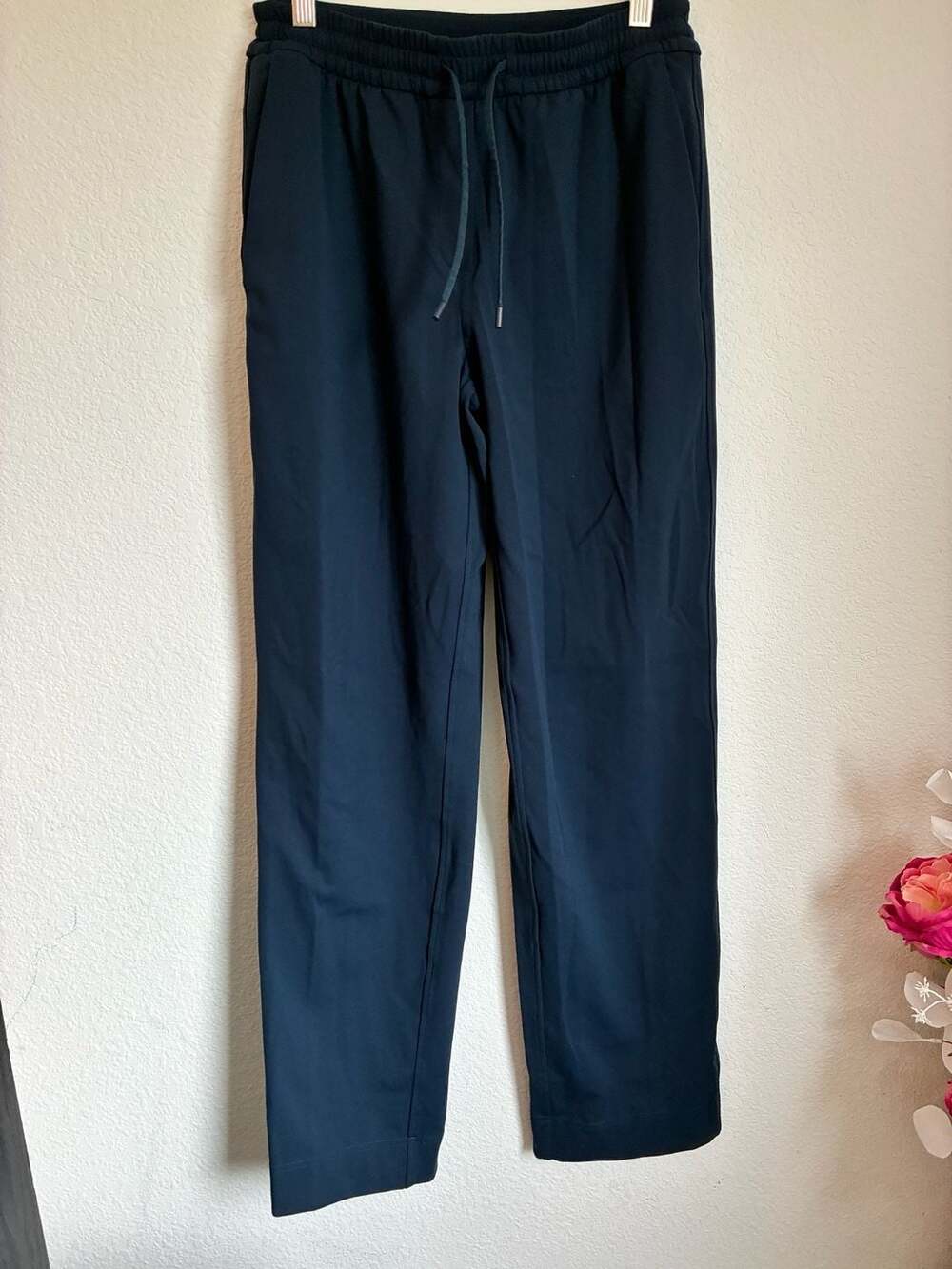 Lululemon Luxtreme Mid-Rise Straight-Leg Trouser True Navy Size XS